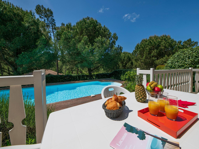 Others 4, Atlantic Green Villa for 8 with Pool, Gironde