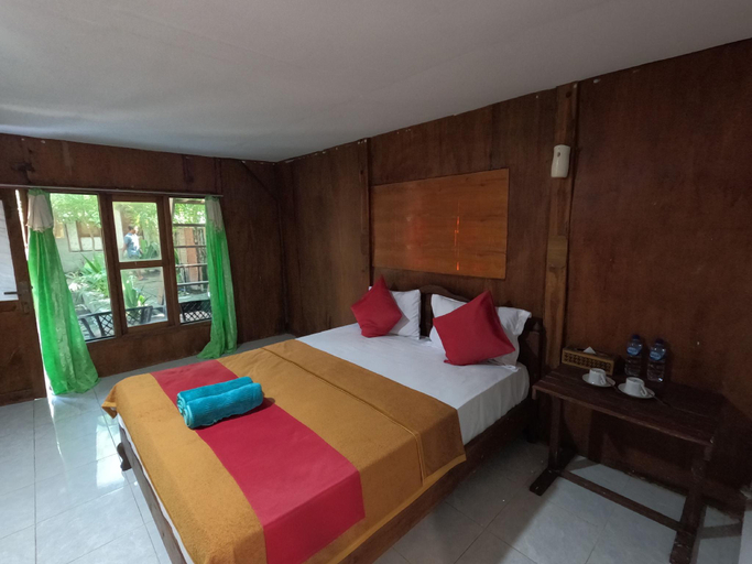 Bedroom 3, Maryan Moyo Bungalows & Resto, Sumbawa