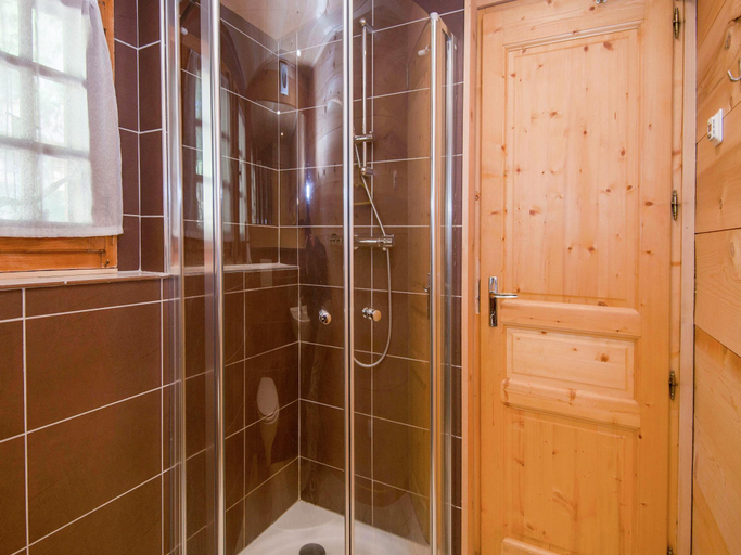 Bathroom 4, Chalet in Chatel Near Les Portes du Soleil, Haute-Savoie