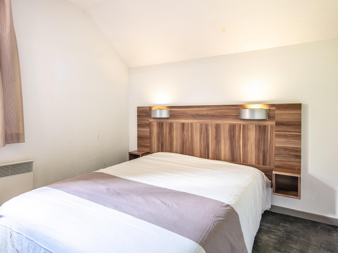 Bedroom 4, Spacious family chalet with terrace, Isère