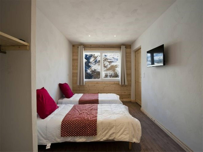 Bedroom 4, Chalet in Les Menuires by Les Trois Vallees, Savoie