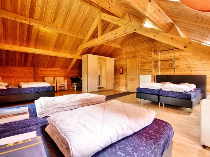 Bedroom 2, Elegant Villa with Sauna, Luxembourg