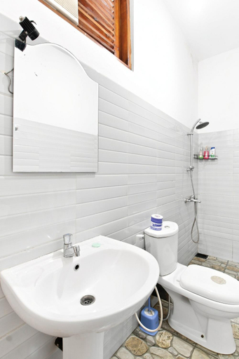 Bathroom 3, Welcome Homestay, Ella