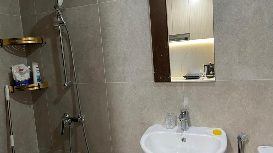 Bathroom 5, P1 Studio apartment Batam centre SeaView Near Ferry, Batam