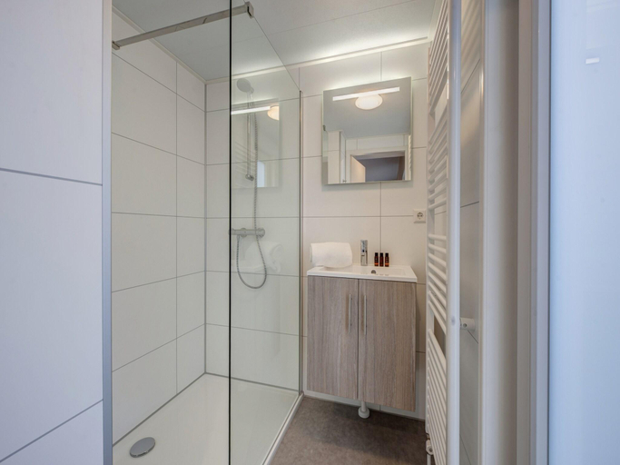 Bathroom, Chalet in Netherlands near the Beach, The Hague