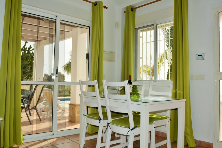 Facilities 5, Villa Buenavista, Málaga