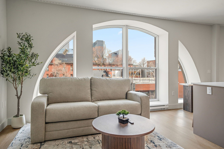 Living area 5, Le Nomade Quartier Chinois, Montréal