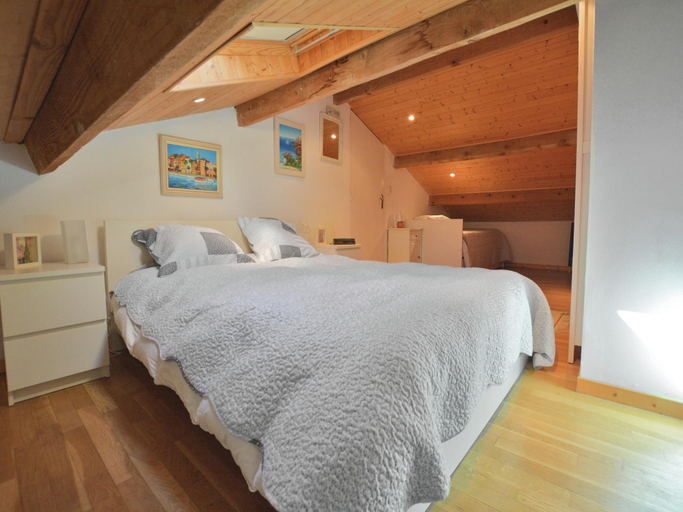 Bedroom 2, Villa in Garéoult with Private Pool, Var