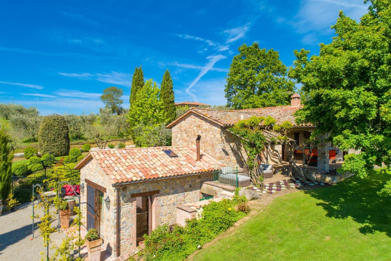 Exterior & Views 1, Villa Casale Silvia Large Private Pool, A/C, WiFi, Terni