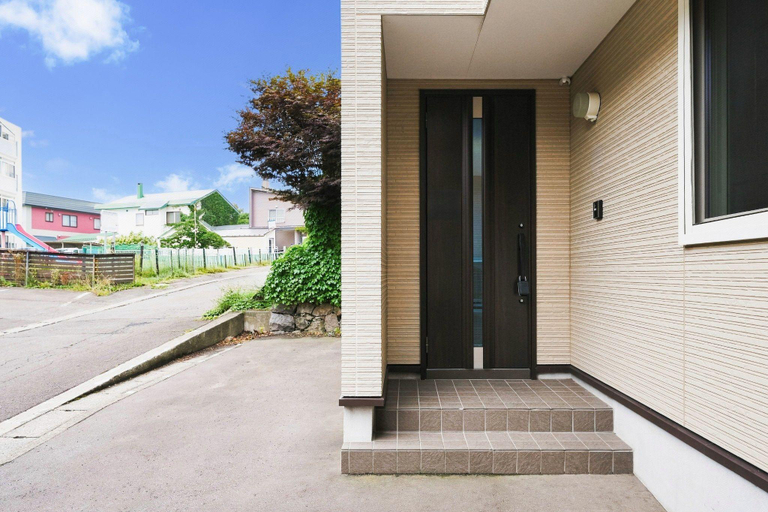 Exterior & Views 1, The BEEHIVE OTARU, Otaru