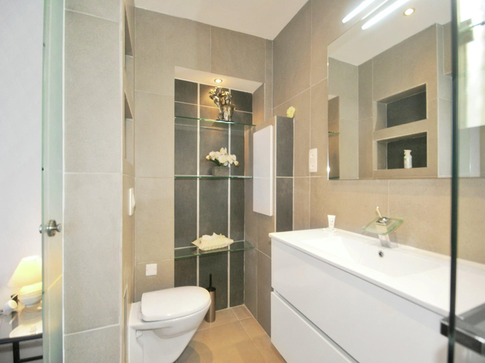 Bathroom 4, Villa in Moriani-Plage by the Sea, Haute-Corse
