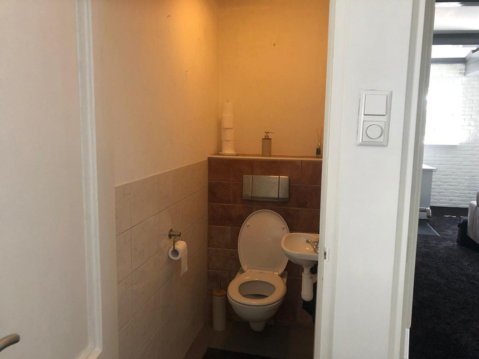 Bathroom 5, Holiday Home in Harderwijk near Veluwemeer, Harderwijk