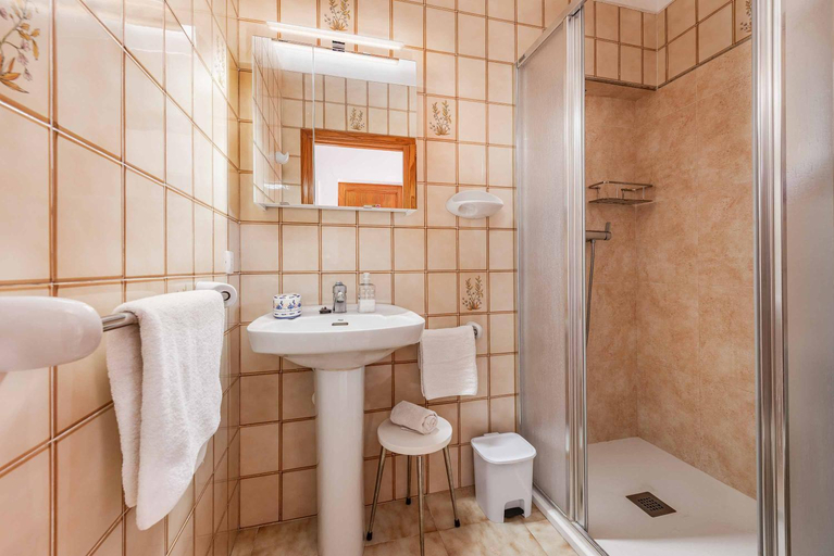 Bathroom 3, Villa Toniet, Baleares