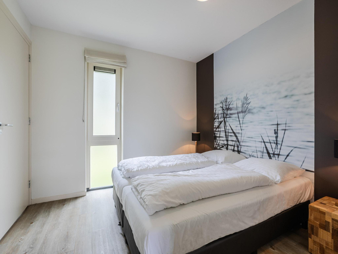 Bedroom 2, Lakeside Villa Near Sneekermeer, Skarsterlân