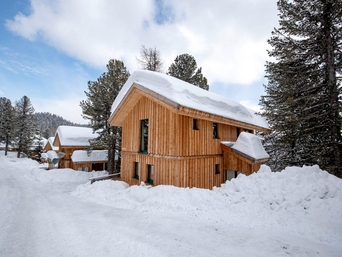 Exterior view 1, Chalet in Turracherhöhe with Sauna & Ski Access, Murau