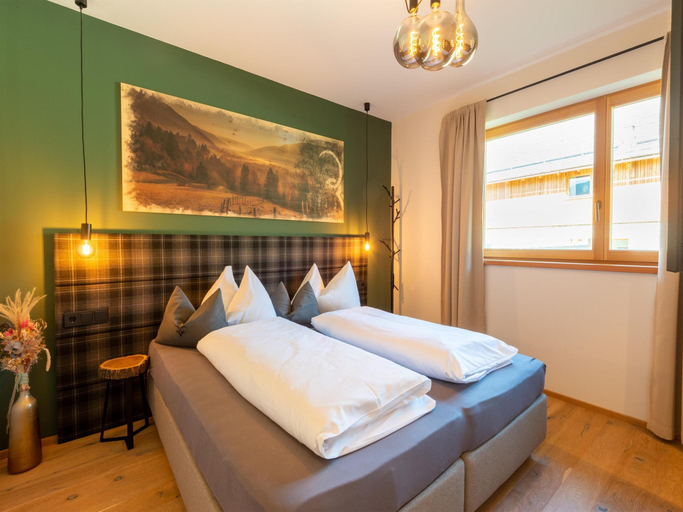 Bedroom 2, Cosy chalet in Wolting with natural swimming pond, Tamsweg
