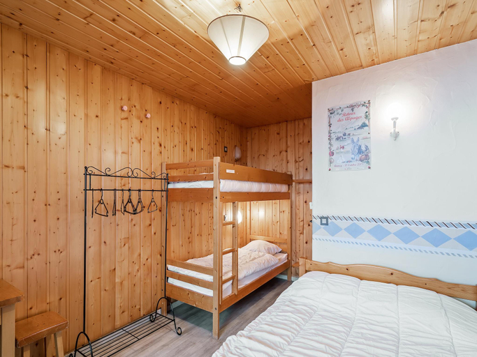 Bedroom 3, Magnificent chalet with balcony, Savoie