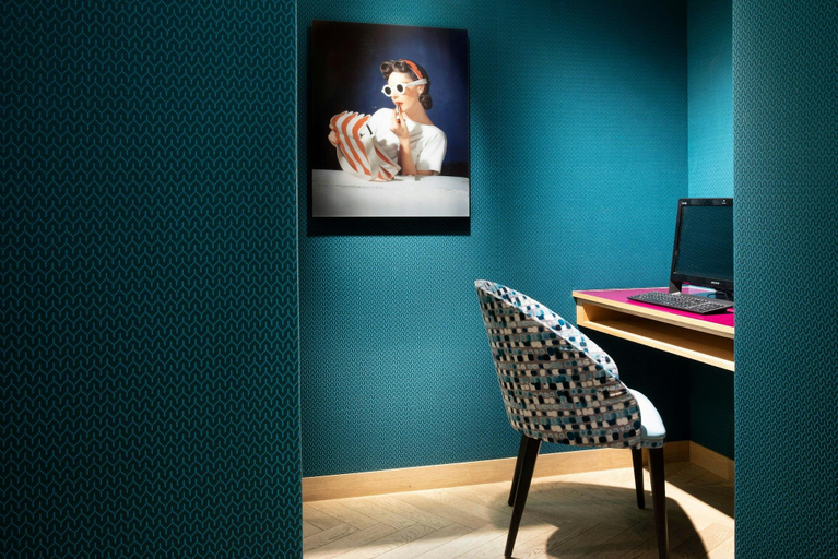 Public Area 4, Hôtel Artus, Paris
