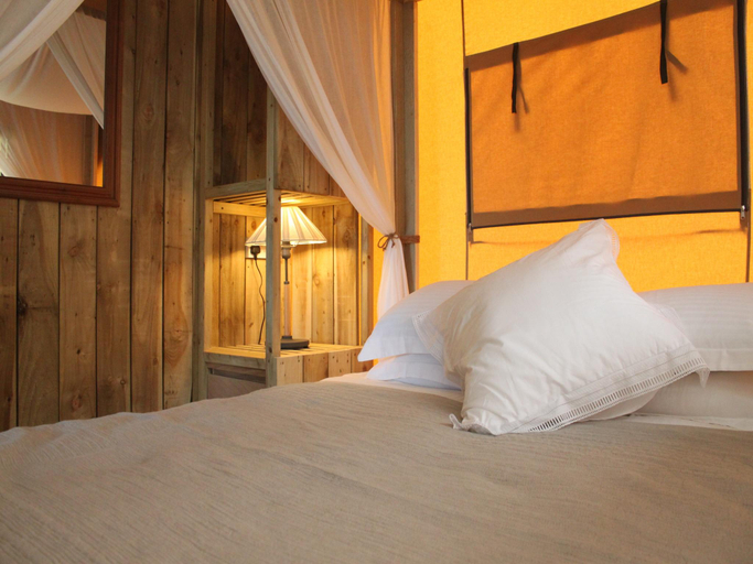 Bedroom 3, Safari Tent in Netherlands with Private Terrace, Barneveld