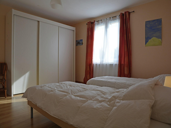 Bedroom 3, House in Piquecos with Private Pool & Garden, Tarn-et-Garonne