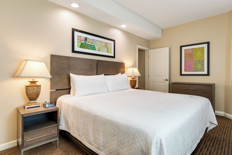 Bedroom 3, The Oasis, Riverside