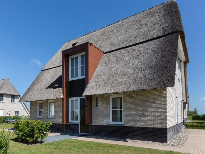 Exterior view, Villa in Friesland with Sauna and Whirlpool, Lemsterland