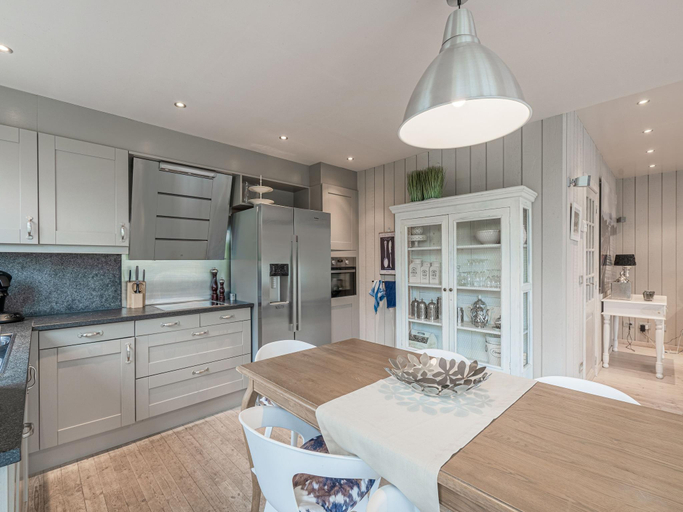 Others 5, Nice holiday home in Westende-Bad with sauna and pingpong, West-Vlaanderen