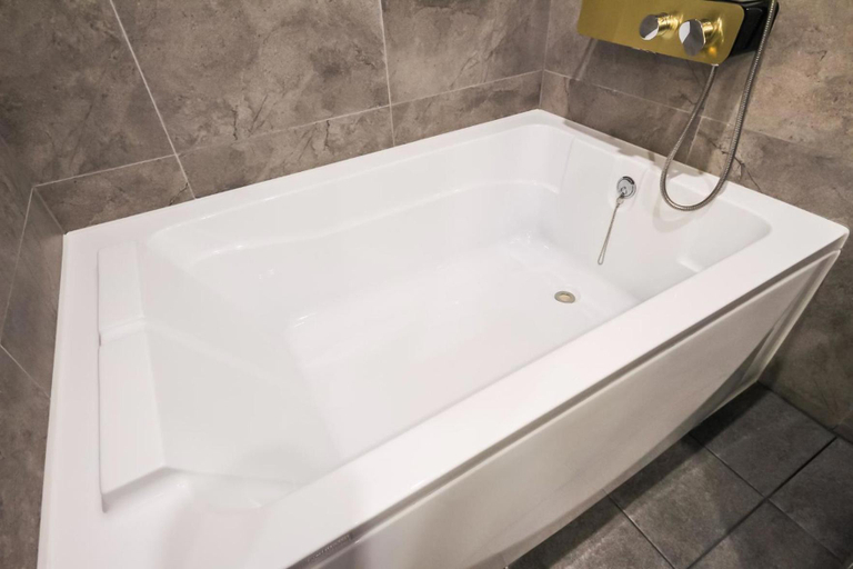 Bathroom 3, Hotel Seowa, Gimhae