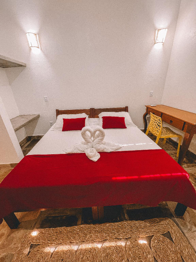 Bedroom 2, Da Lu Flats, Cruz