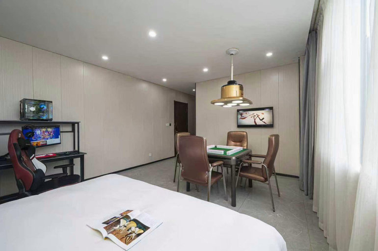 Bedroom 2, Echarm Hotel Jiayulongwan Peninsula, Xianning