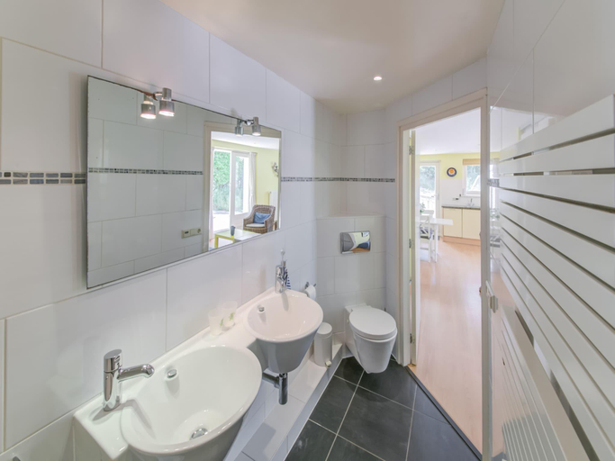 Bathroom 3, Serene Apartment in Noordwijk near Northsea, Noordwijk