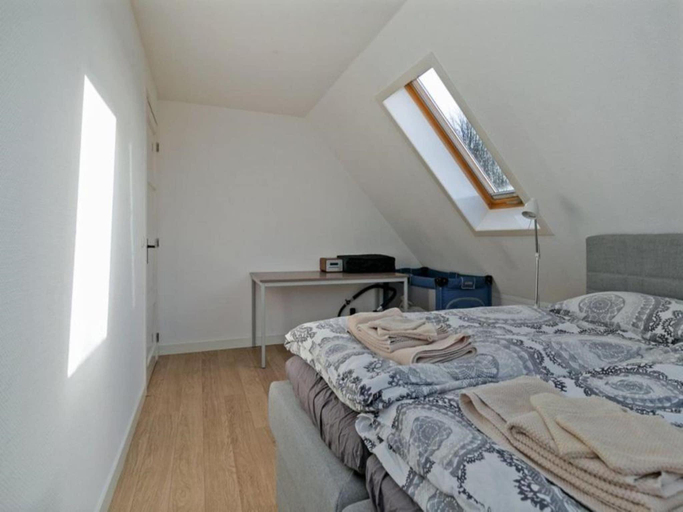 Bedroom 3, Villa in Bosrijk near Horsterwold Forest, Zeewolde