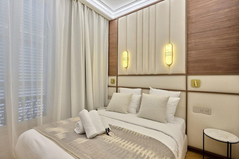 Exterior view 4, Luxurious Matignon/saint Honore Apartment, Paris