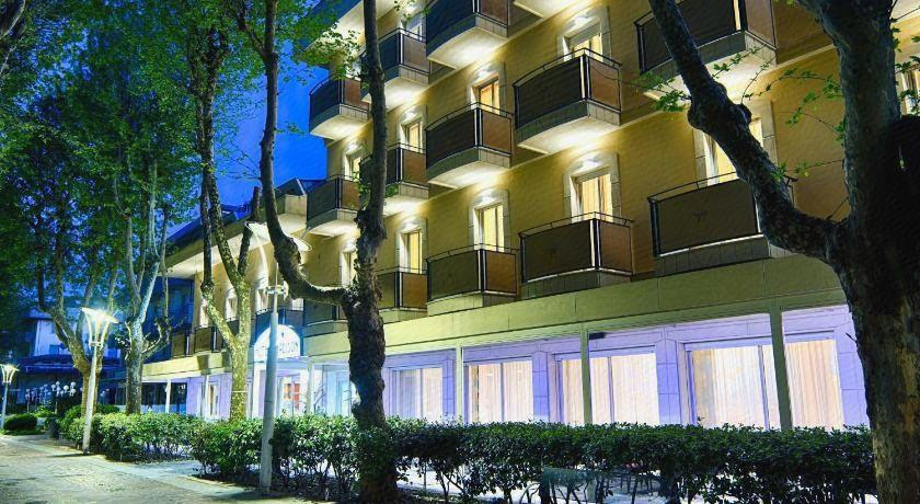 Exterior & Views 2, Hotel Madison, Rimini