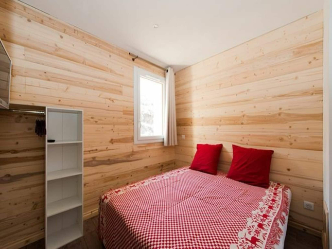 Bedroom 3, Chalet in Les Menuires by Les Trois Vallees, Savoie