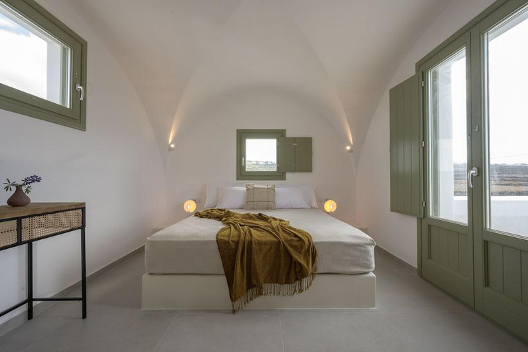 Bedroom 3, Oia Kissiri - private pool Villas, South Aegean