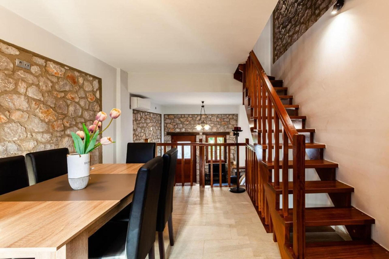 Others 4, Seaside Dukes Villas, Peloponnese