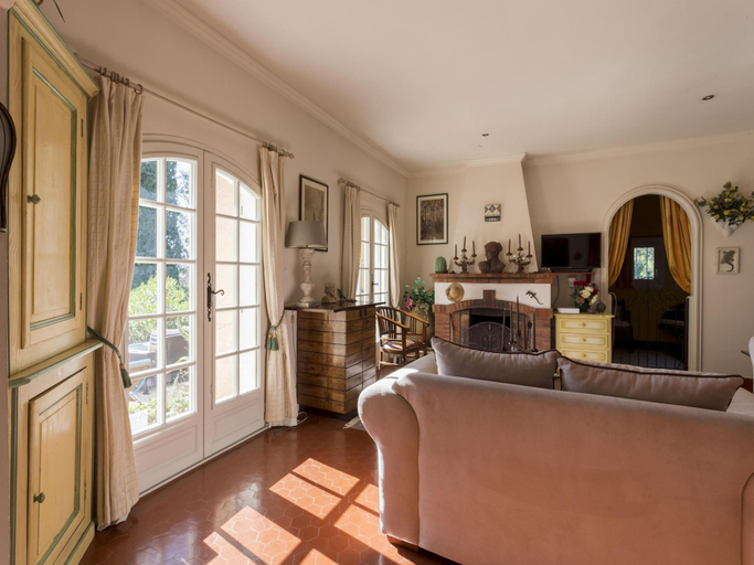 Interior view 5, Frejus Villa with Private Pool & Beach, Var