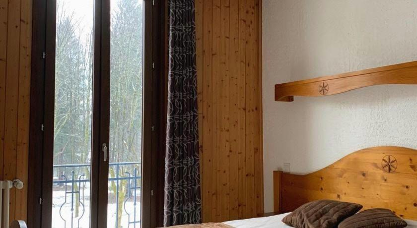 Bedroom 4, Hotel des Lacs, Haute-Savoie