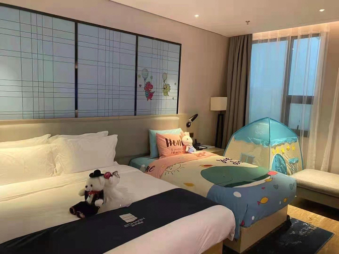Bedroom 2, Echarm Hotel Beijing West Railway Station South Square, Beijing