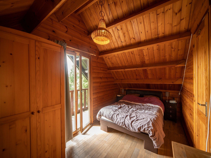 Bedroom 2, Escape in Dochamps Chalet, Luxembourg