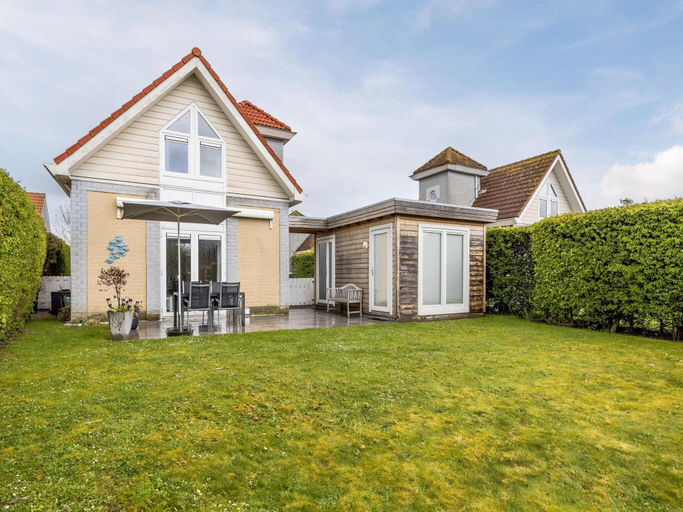 Exterior & Views 1, Villa in Banjaard near North Sea, Noord-Beveland