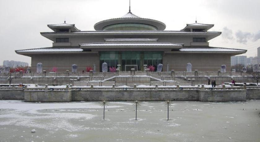 Exterior & Views 1, Xian Song Of Apple Hot Spring Hotel, Xi'an
