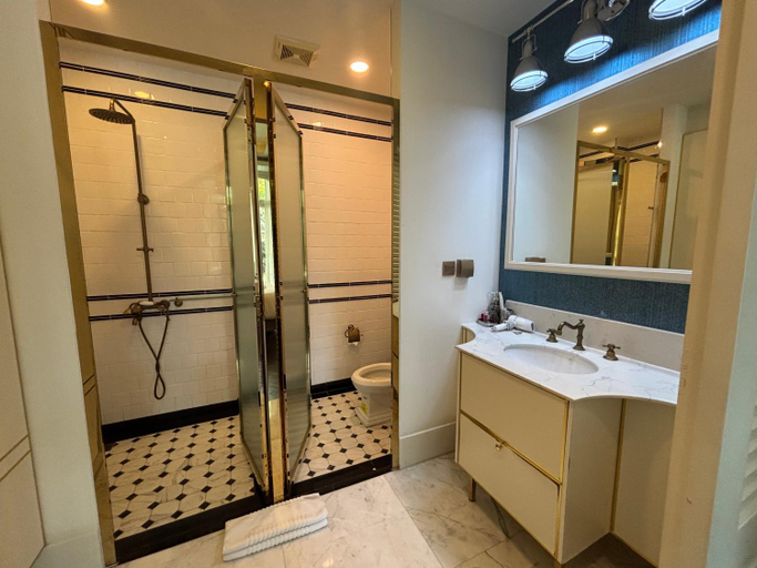 Bathroom 4, Grand Florida Beachfront Resort Jomtien Pattaya, Sattahip