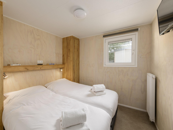 Bedroom 3, Kijkduin Chalet Near Beach, Den Haag