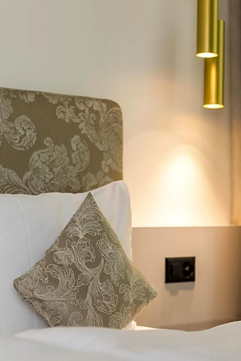 Bedroom 2, Hotel Bad Schauenburg, Liestal