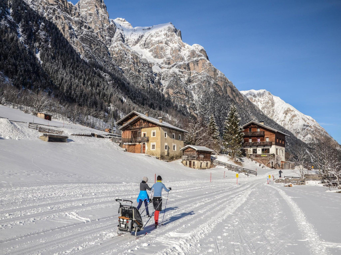 Exterior & Views 2, Chalet by the ski Lift With Balcony and Sauna, Innsbruck Land