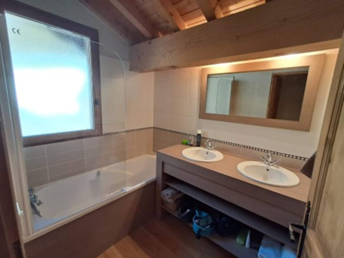 Bathroom 5, Charming Ski Lodge in Saint François Longchamp, Savoie