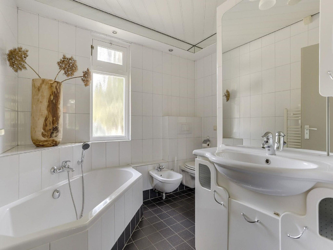 Bathroom, Luxury Villa in De Pier with Sauna, Uden