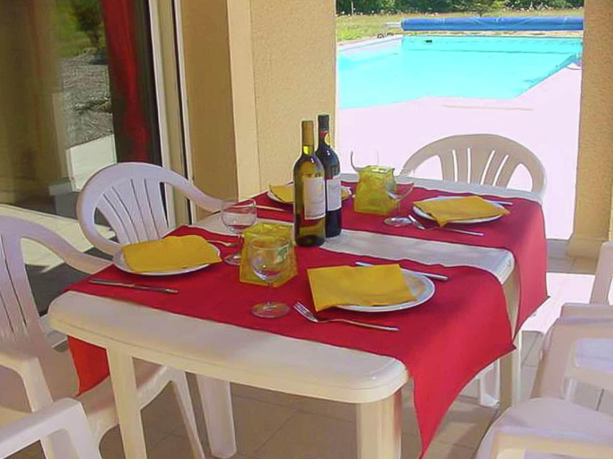 Balcony/terrace, Panoramic Poolside Villa, Lot-et-Garonne